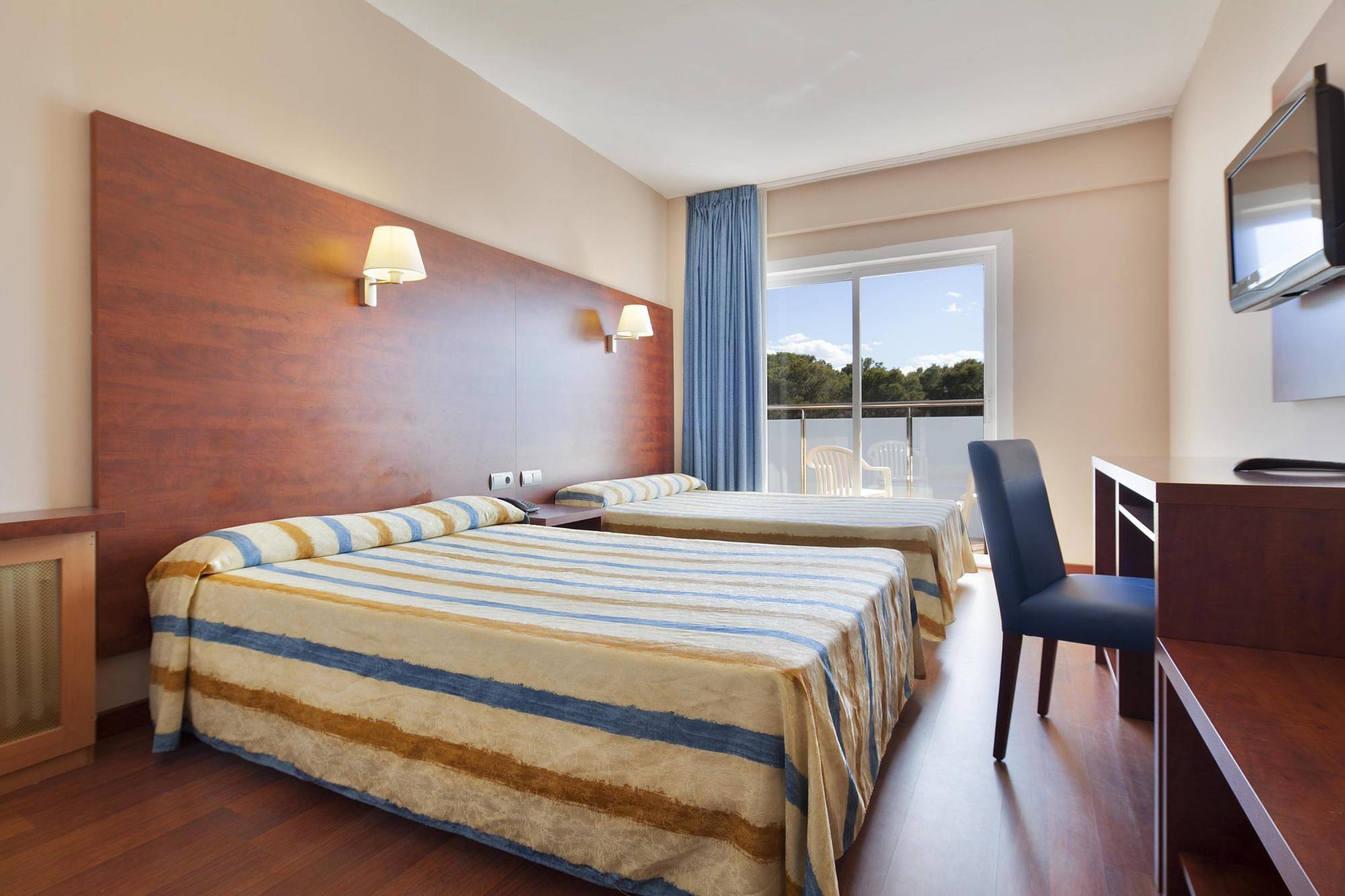 Cap Hotel